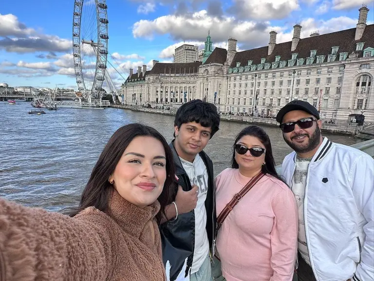 Avneet Kaur Age, Birth, Education and Early Life
