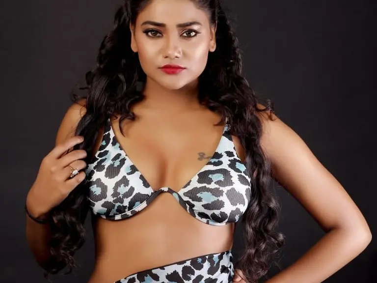 Ruks Khandagale age and full biography fig size